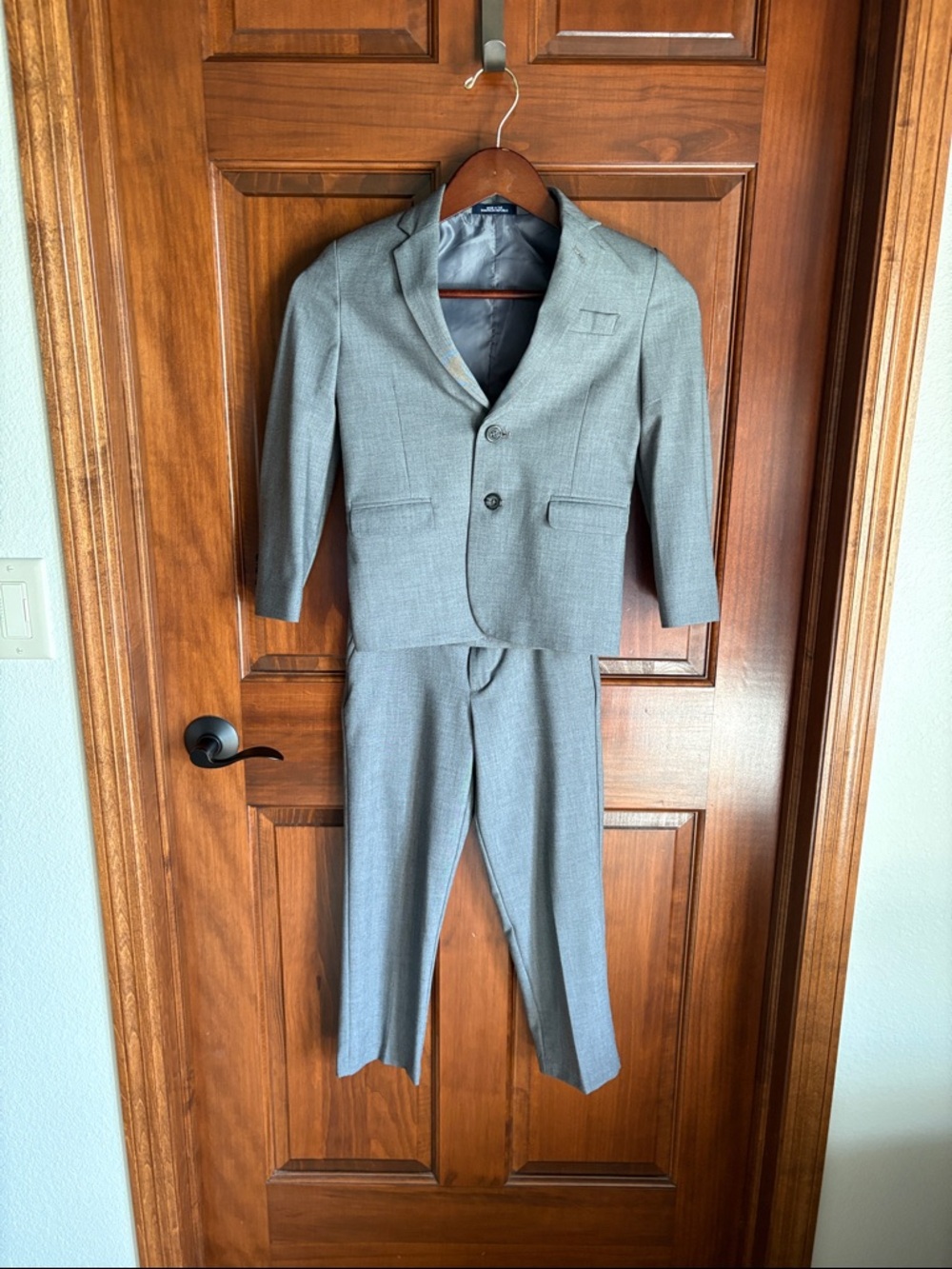 Chaps Light Gray Two-Piece Suit Jacket & SLIM FIT Pants- Boys Size 7